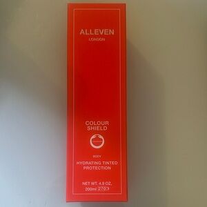 Colour Shield Body Hydrating Tinted Protection - Red